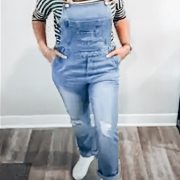 Distressed denim overalls - Picture 3 of 4